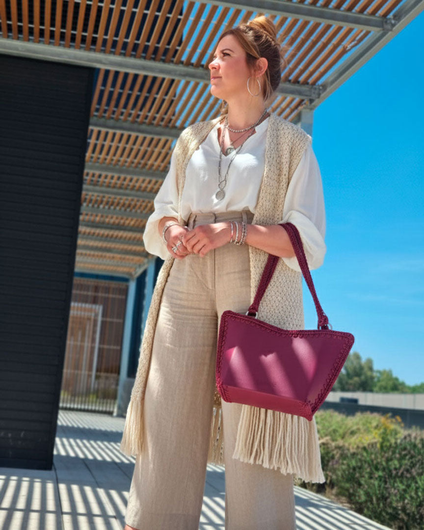 Bolso shopper mediano artesanal Tatyana M burdeos de cuero y crochet - Hecho a mano por Cueché