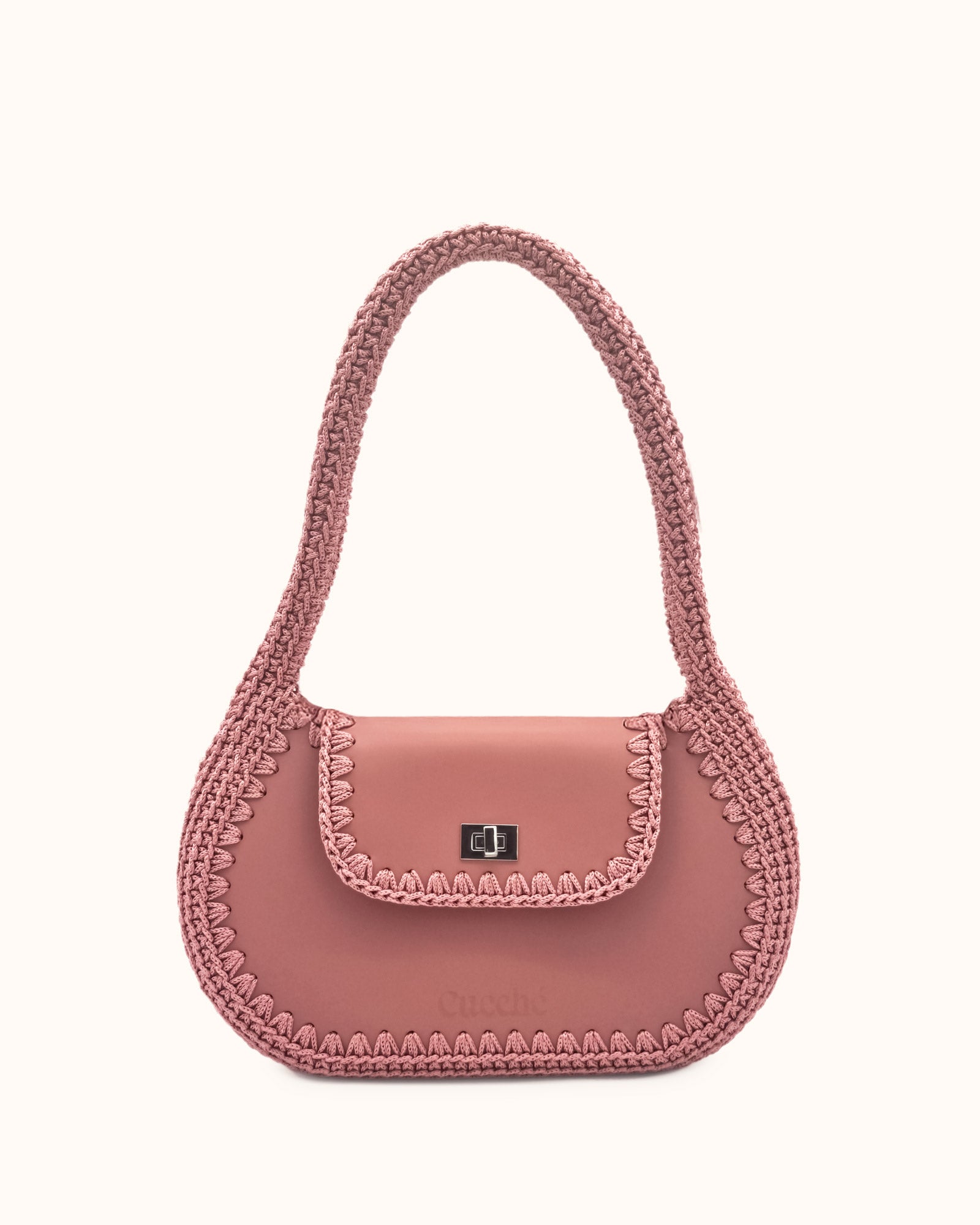 Bolso hobo mediano Daria en color rosa, artesanal, de cuero y crochet hecho a mano por Cueché