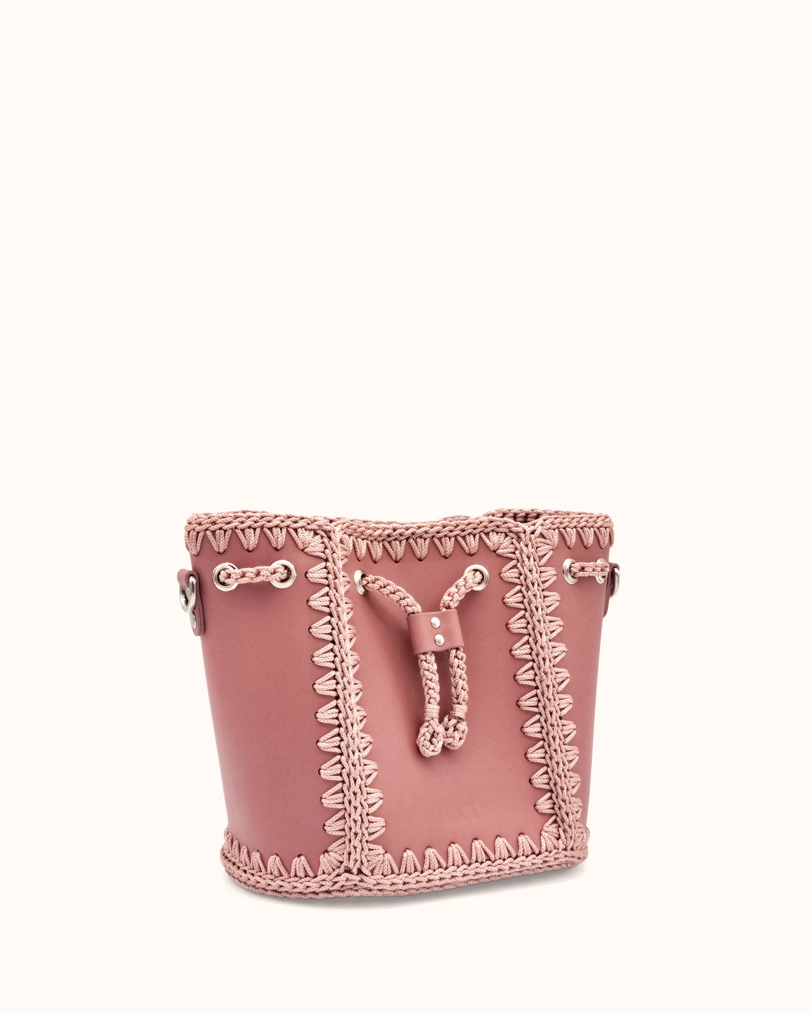 Bolso bombonera mediano artesanal Olga M rosa de cuero y crochet - Hecho a mano por Cueché