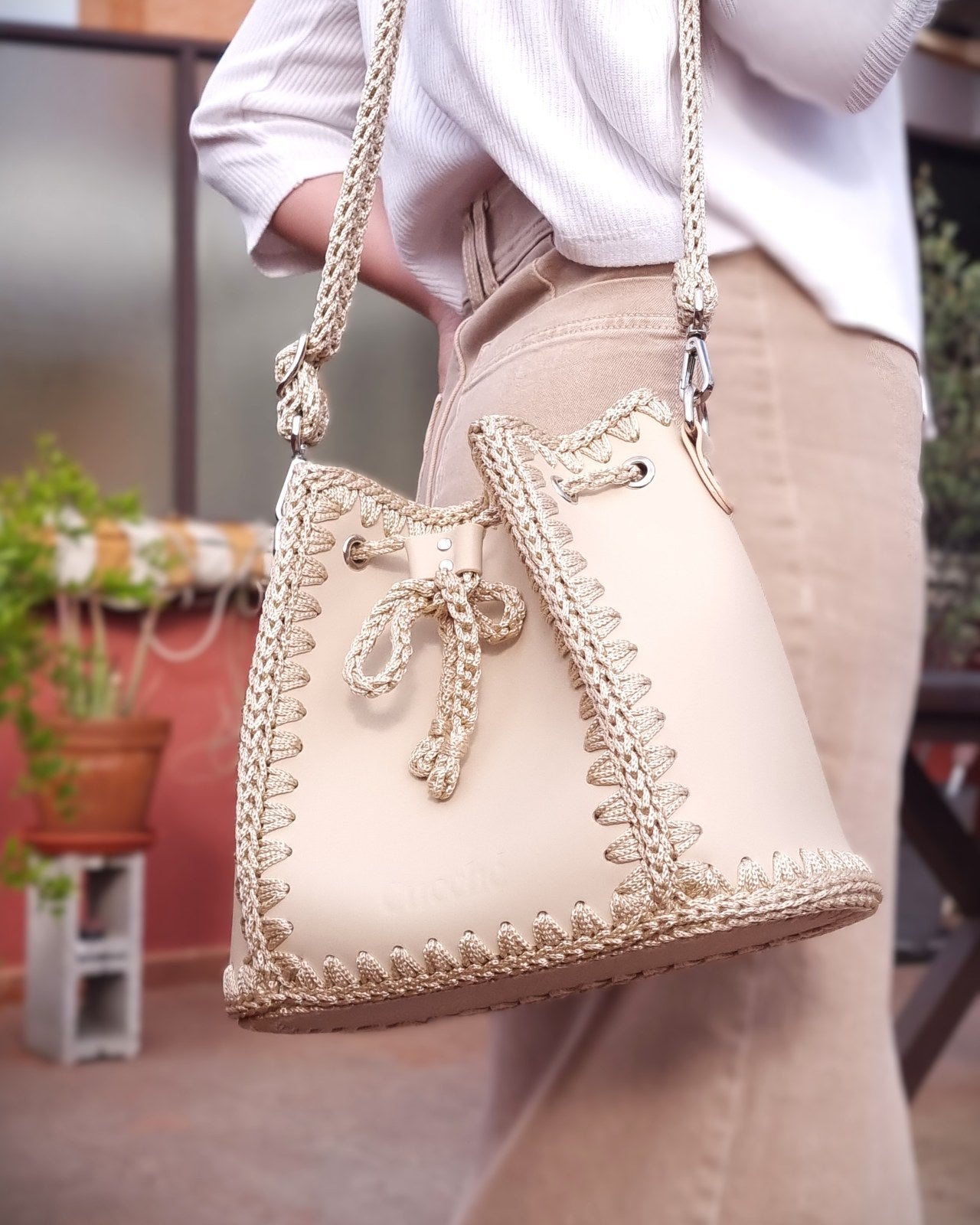 Bucket Bag Olga L Beige