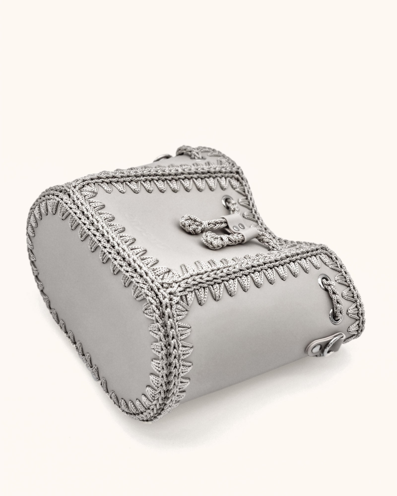 Olga M pearl grey 